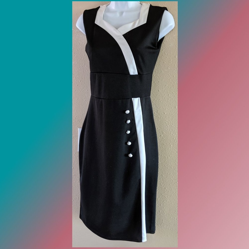 BLACK & WHITE CAREER DRESS